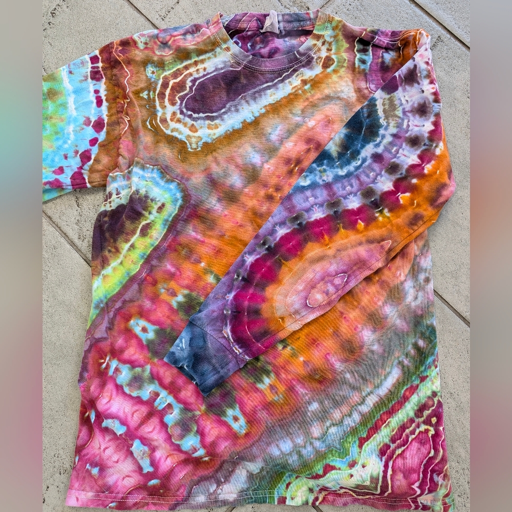 Multicolor Tie-Dye Long Sleeve Top - Picture 2 of 10